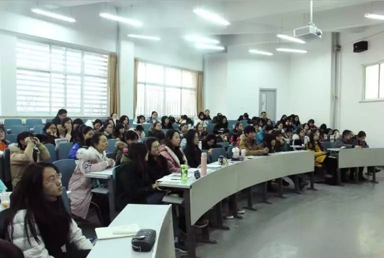 20181212午夜影院
陈维副教授主讲第64期启航讲坛.webp (2).jpg